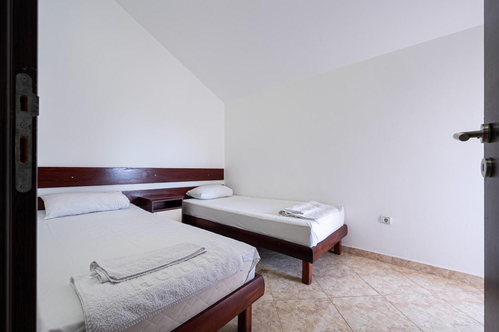 Hotel Suzana Budva Quarto foto