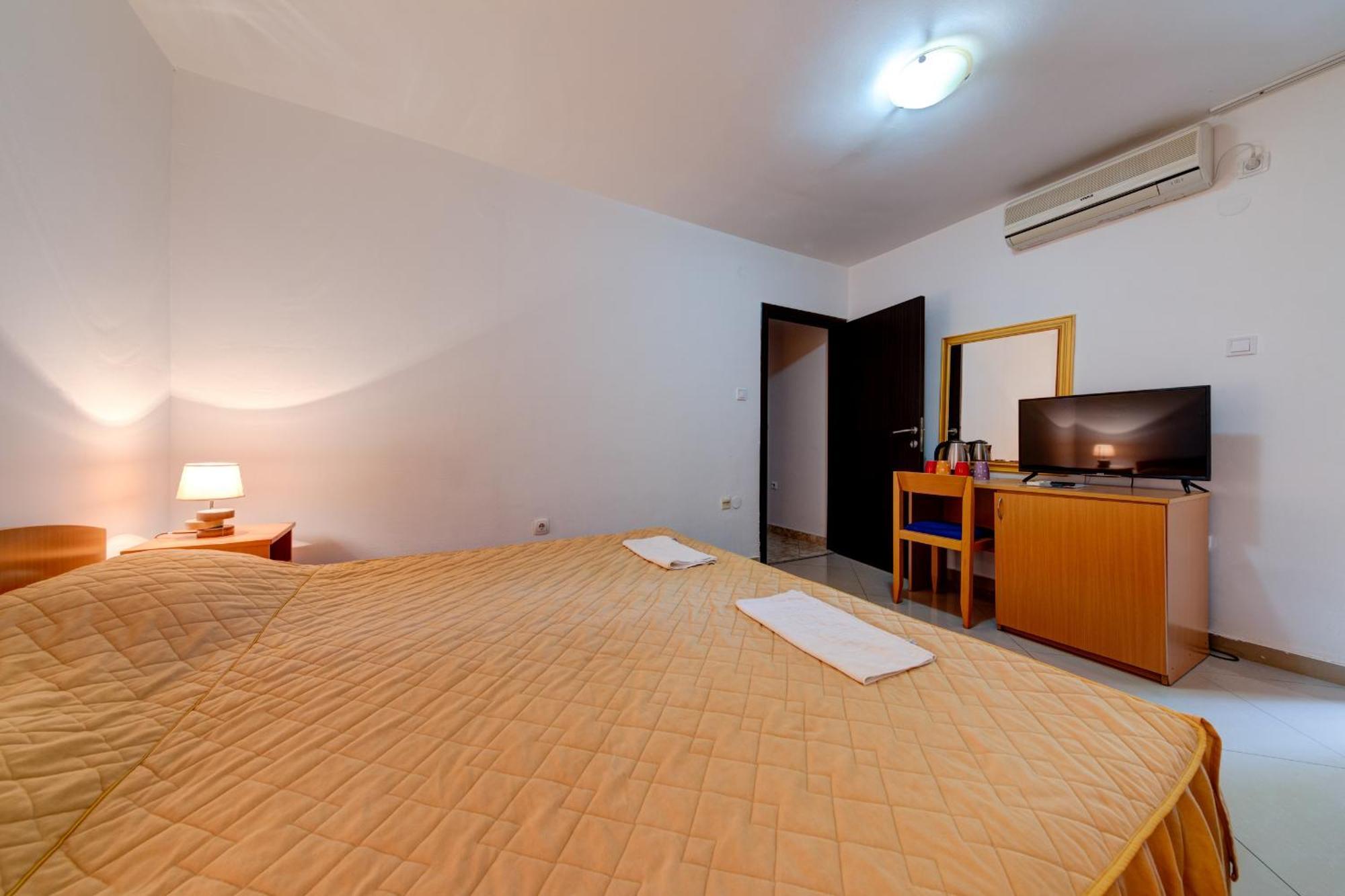 Hotel Suzana Budva Quarto foto